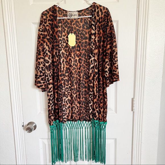 L&B Apparel | Leopard Print Fringed Duster - Picture 1 of 5